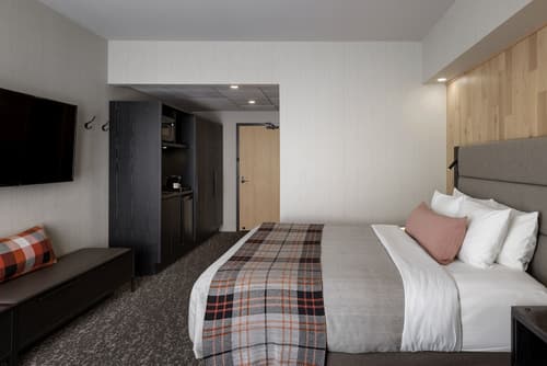 Peaks Hotel & Suites, Room