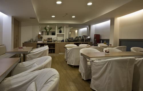 Chic Hotel, Breakfast area