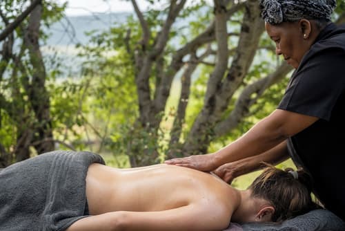 Ekuthuleni Lodge, Massage