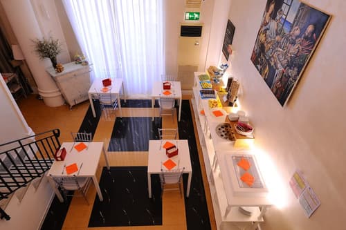 Artemisia Palace Hotel, Reception