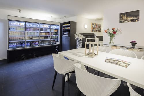 Hotel CC, Lobby sitting area