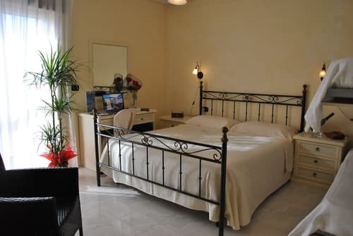 Hotel Mediterraneo, Room