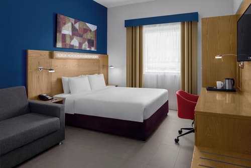 Holiday Inn Express Dubai Airport by IHG, Room