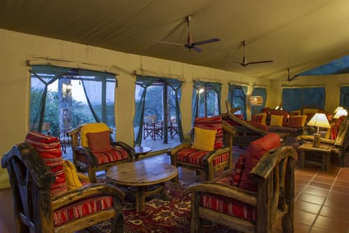 Mbuzi Mawe Serena Camp, Lobby lounge