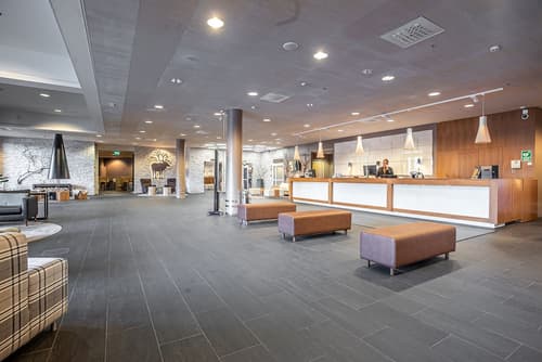 Hotel Levi Panorama, Reception