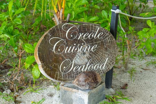 Village Du Pecheur, Restaurant