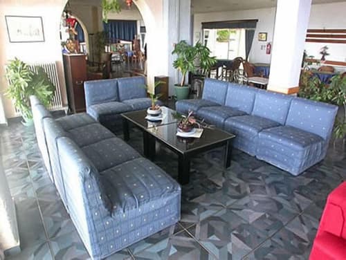 Sariza Spring Hotel, Lobby sitting area