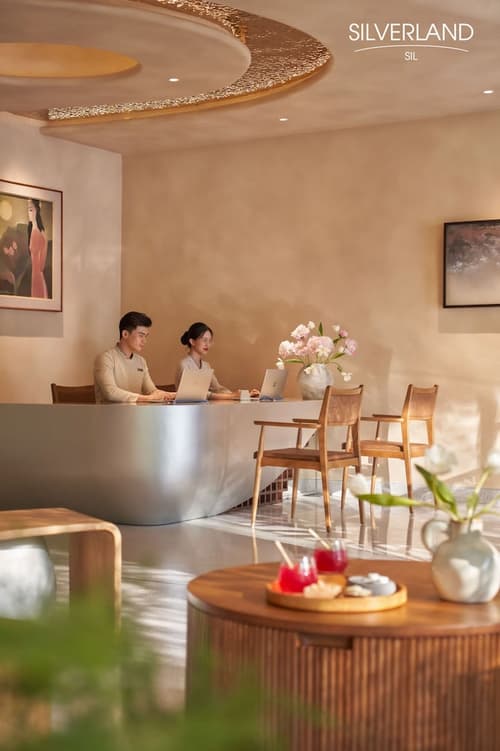 Silverland Sil Hotel, Reception
