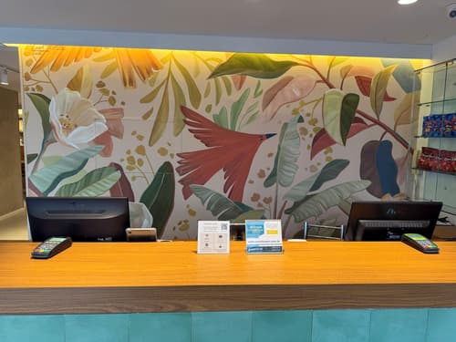 Coral Express, Reception