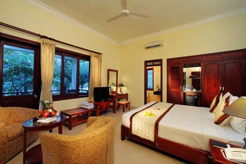 Golden Coast Resort and Spa, Room