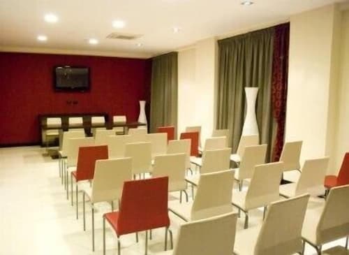 La Isla Resort, Meeting facility