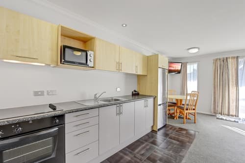 The Hotel Nelson, Room