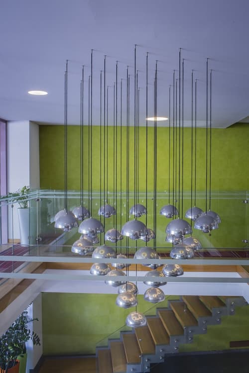 Novus City Hotel, Reception