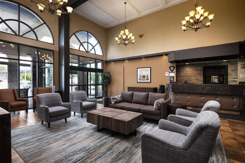 Best Western Plus Kamloops Hotel, Lobby
