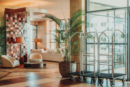 Real Marina Hotel & Spa, Interior entrance