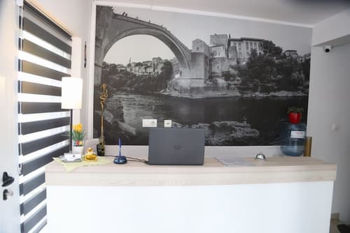 Villa Deny, Reception