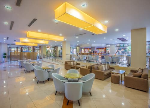 Kipriotis Maris Suites - All Inclusive, Lobby sitting area