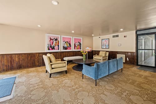 Hotel Francis, Lobby sitting area