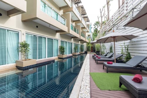 Navinda Krabi, Primary image