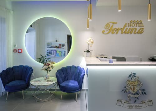 Hotel Fortuna, Reception