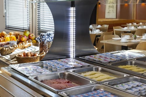 B&B HOTEL Colmar Lumière, Breakfast buffet