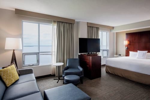 Residence Inn by Marriott Kingston Water's Edge, Room