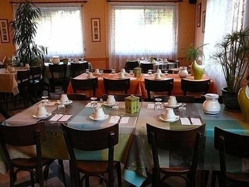 Au Soleil d'Or, Restaurant