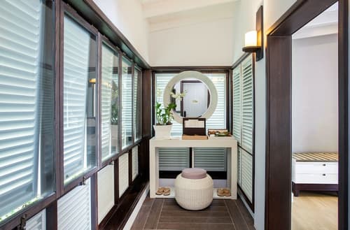 The Shore at Katathani, Interior entrance