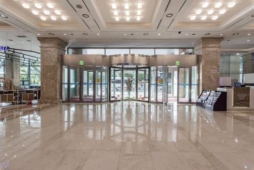Haeundae Centum Hotel, Interior entrance