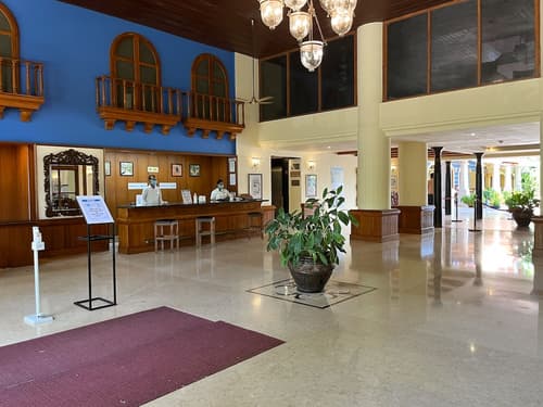 Acron Candolim Regina, Lobby