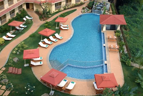 Acron Candolim Regina, Outdoor pool