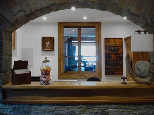 Le Monal, Primary image