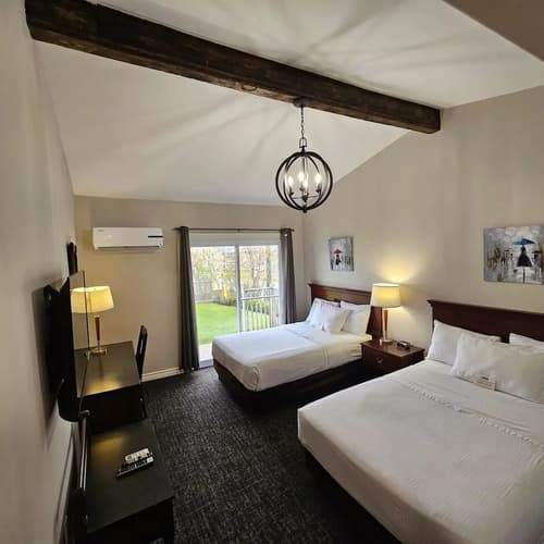 Canadas Best Value Inn & Suites Charlottetown, Room