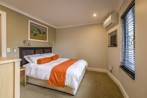 Orange Inn Knysna, Room