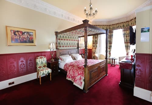 Lauderville Guest House, Room