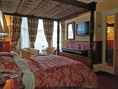 Lauderville Guest House, Room