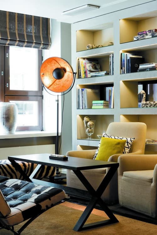 Hotel Fabian, Lobby sitting area