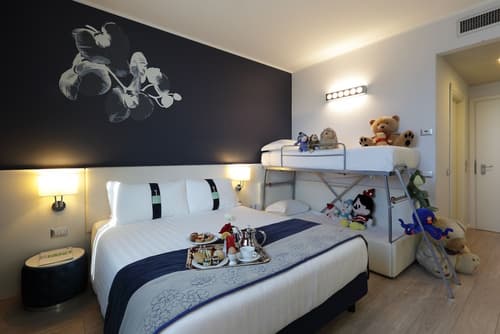 Holiday Inn Milan Nord Zara by IHG, Room
