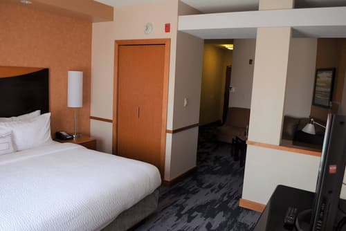 Fairfield Inn & Suites by Marriott Sault Ste. Marie, Room