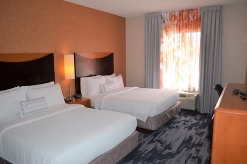 Fairfield Inn & Suites by Marriott Sault Ste. Marie, Room