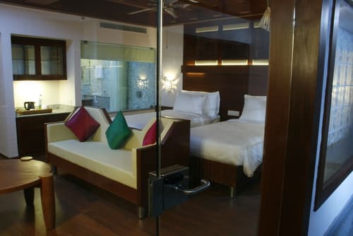 Gokulam Grand Turtle On The Beach, Room