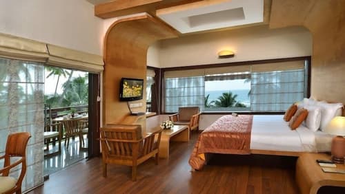 Gokulam Grand Turtle On The Beach, Room