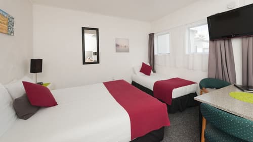 Anchorage Motel, Room