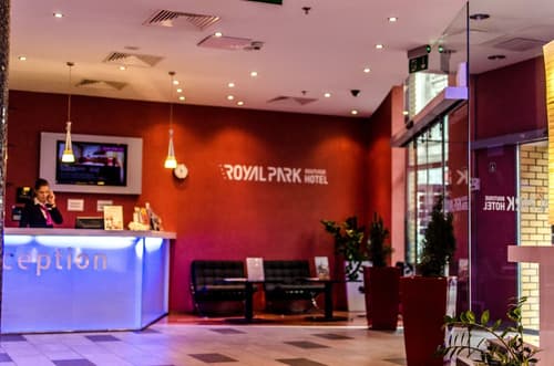 Royal Park Boutique Hotel, Reception
