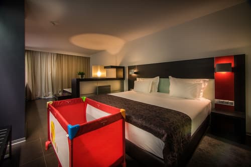 RR Hotel da Rocha, Room