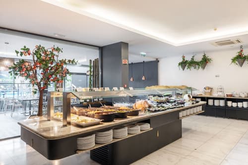 RR Hotel da Rocha, Buffet