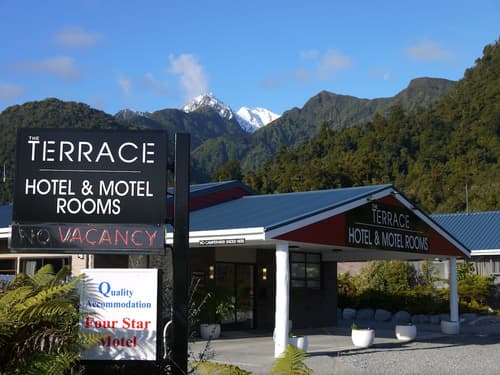 The Terrace, Reception