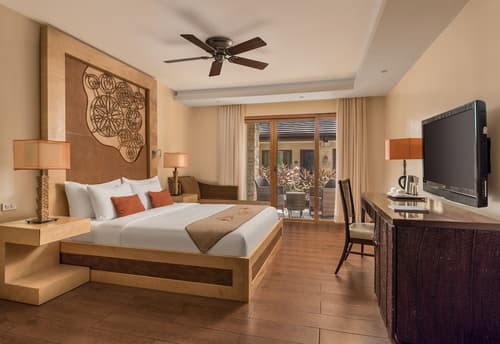 Crimson Resort and Spa Mactan, Room