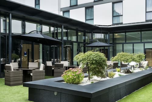 Park Inn by Radisson Aberdeen, Courtyard