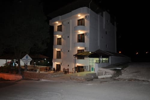 Bellamaritimo Hotel, Front of property - evening/night